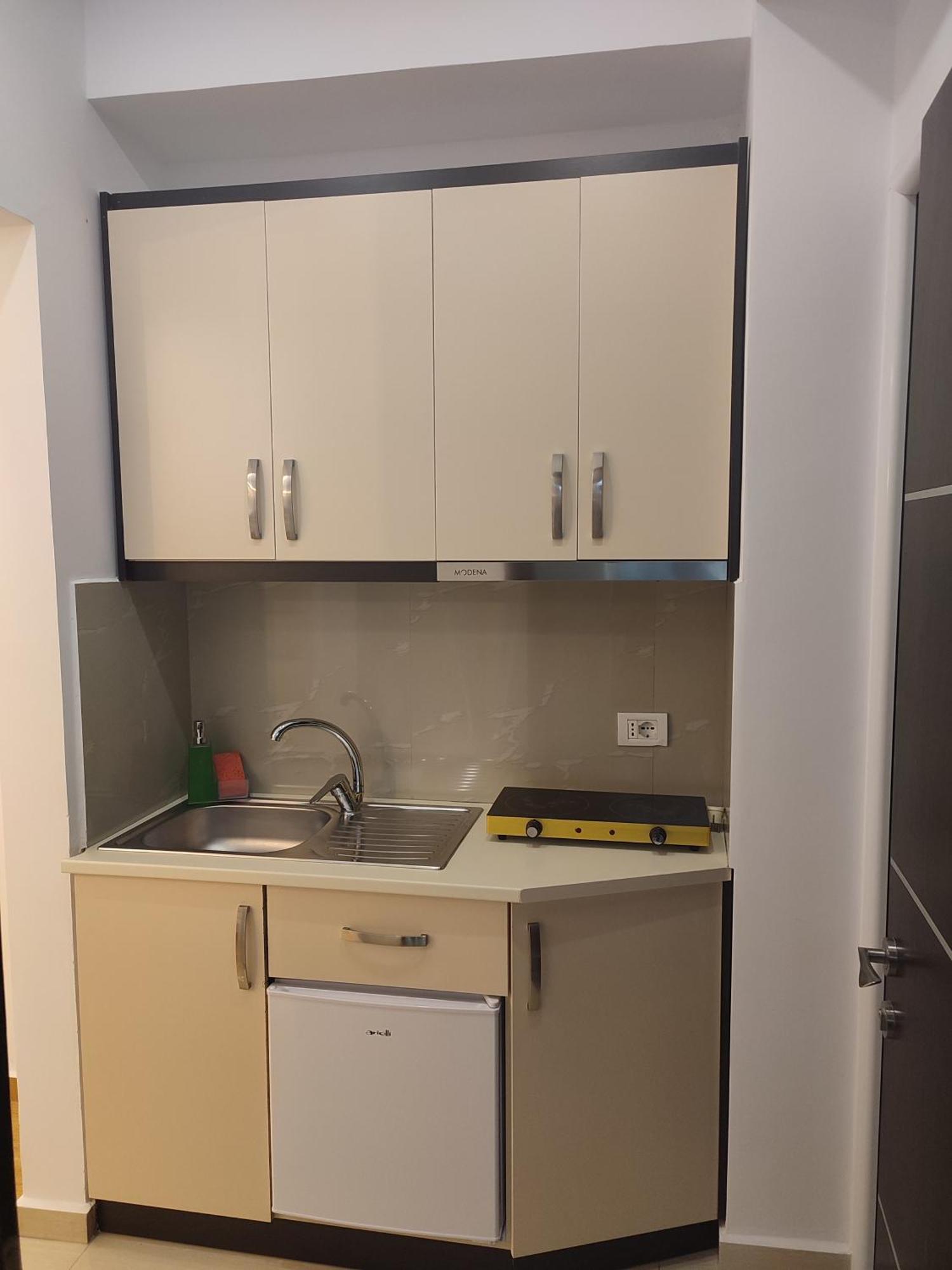 סרנדה Apartments Sadiku With Sea View מראה חיצוני תמונה