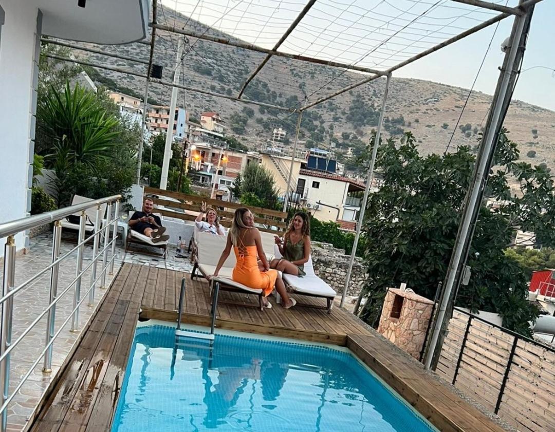 סרנדה Apartments Sadiku With Sea View מראה חיצוני תמונה