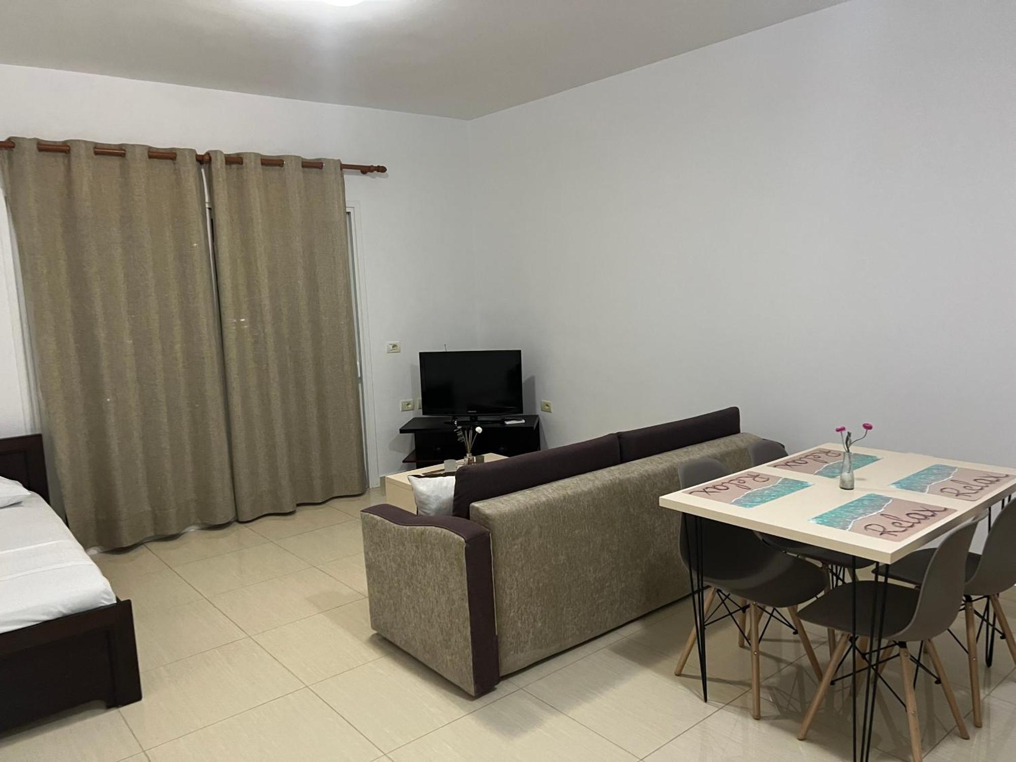 סרנדה Apartments Sadiku With Sea View מראה חיצוני תמונה