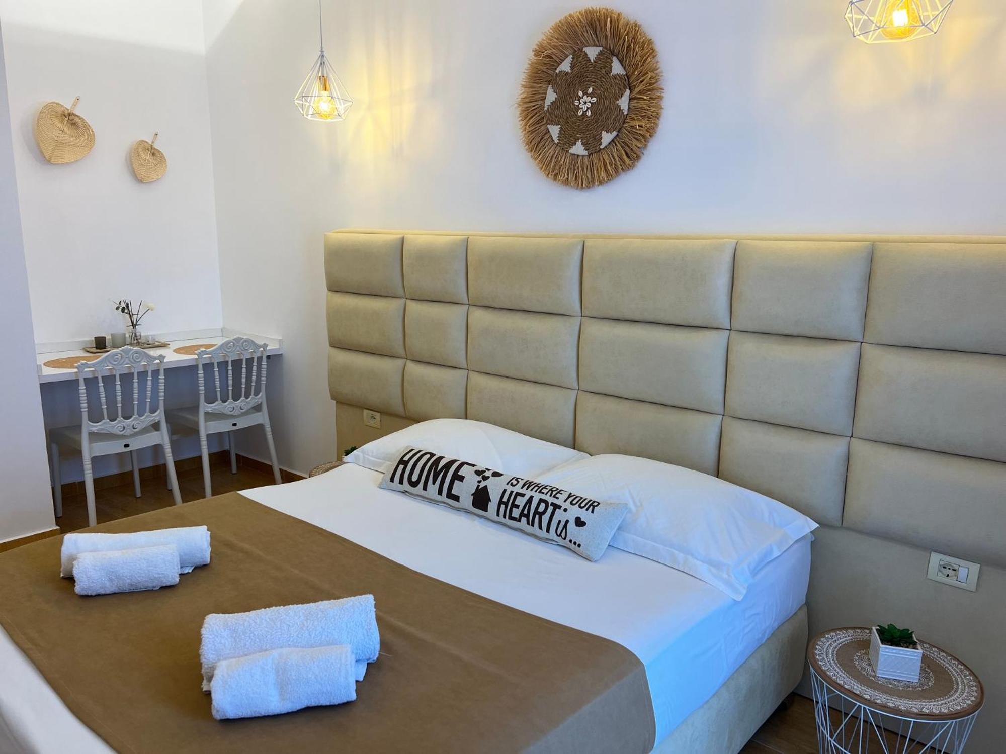 סרנדה Apartments Sadiku With Sea View מראה חיצוני תמונה